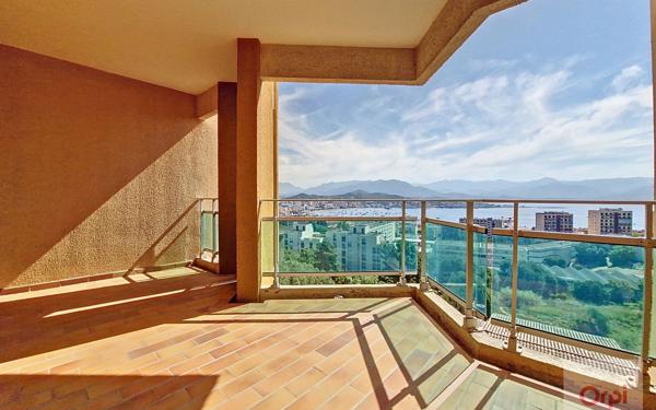 Appartement à vendre    1 pièce • 28 m2 Ajaccio