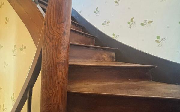 Maison à vendre    3 pièces • 78 m2 Jouhet