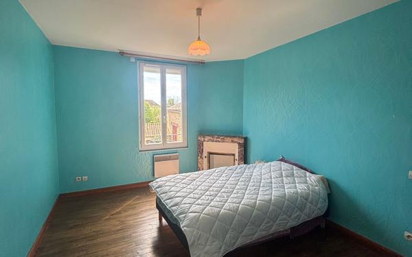 Maison à vendre    3 pièces • 78 m2 Jouhet