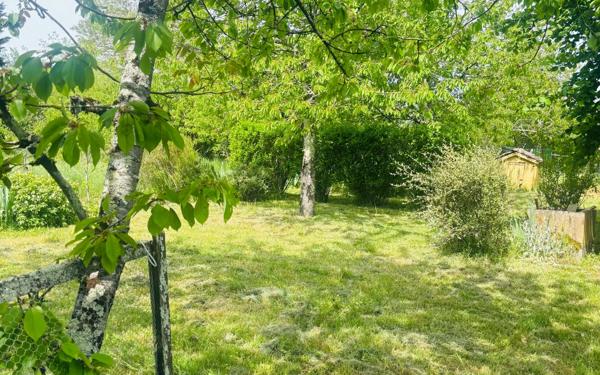 Maison à vendre    3 pièces • 78 m2 Jouhet