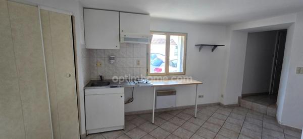Immeuble à vendre TARBES (65)Immeuble de Rapport Libre – 6 Appartements + Combles Aménageables – Tarbes Centre Rare sur le secteur !