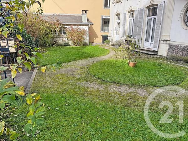 Appartement F4 à vendre  5 pièces - 106,40 m2 REMIREMONT - 88