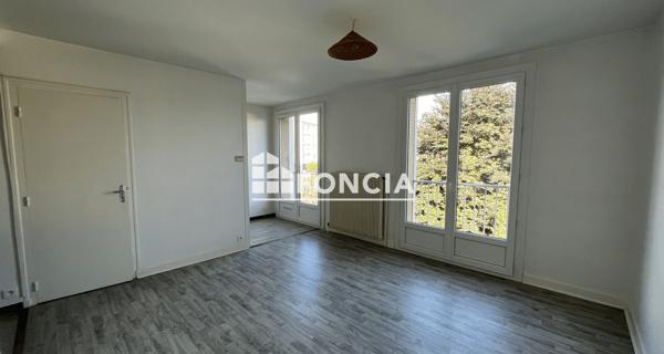 Location Studio 25.96 m² - Clermont-ferrand 63000