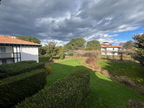 Appartement avec balcon et parking. Opportunité rare d'investissement