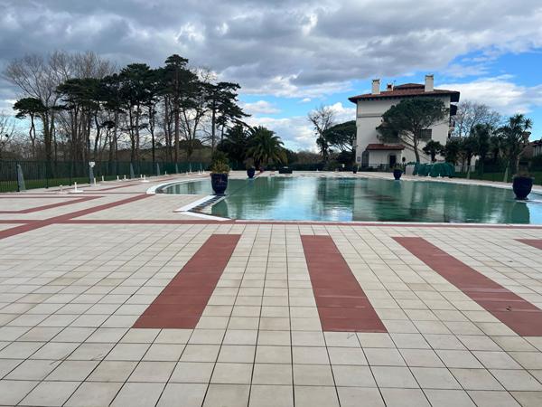 Appartement avec balcon et parking. Opportunité rare d'investissement