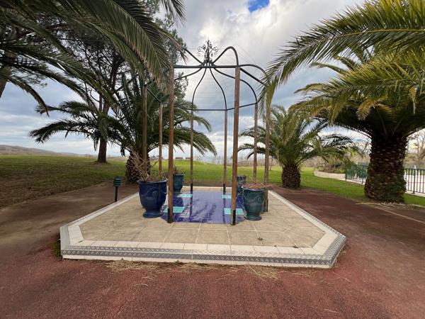 Appartement avec balcon et parking. Opportunité rare d'investissement