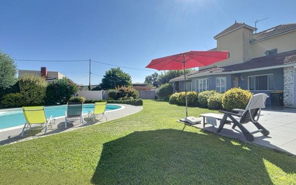 Maison à vendre    7 pièces •  Cazères