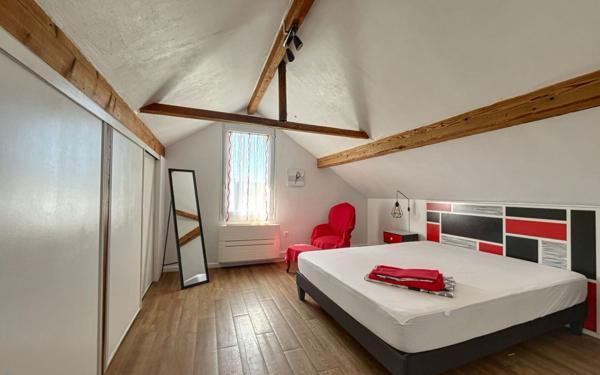 Maison à vendre    7 pièces •  Cazères