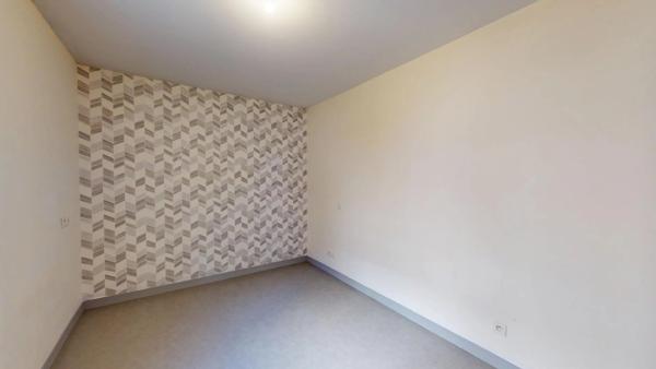 Location Appartement 4 pièces 81 m2 à Chartres