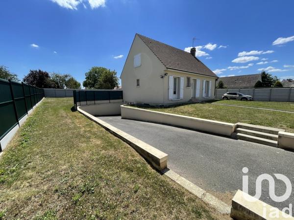 Maison traditionnelle 7 pièces de 120 m² à Remy (60190)