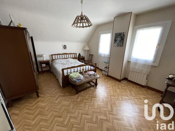 Maison traditionnelle 7 pièces de 120 m² à Remy (60190)