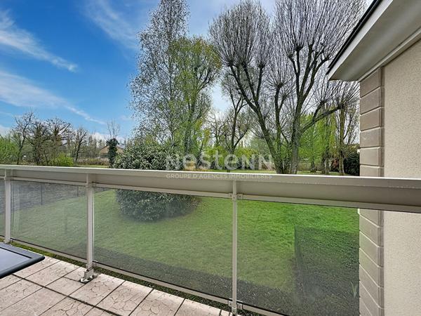 Appartement Lamorlaye 5 pièce(s) 100 m2, balcon plein sud