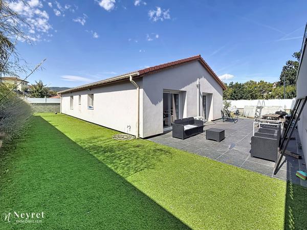 SAINT-CHAMOND – SECTEUR CLOS MARQUET – MAISON CONTEMPORAINE DE PLAIN-PIED – 102 M² – 4 CHAMBRES – DPE B