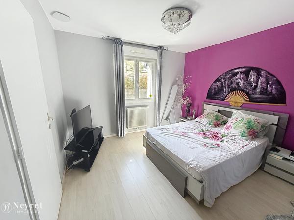 SAINT-CHAMOND – SECTEUR CLOS MARQUET – MAISON CONTEMPORAINE DE PLAIN-PIED – 102 M² – 4 CHAMBRES – DPE B