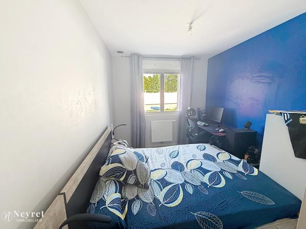 SAINT-CHAMOND – SECTEUR CLOS MARQUET – MAISON CONTEMPORAINE DE PLAIN-PIED – 102 M² – 4 CHAMBRES – DPE B