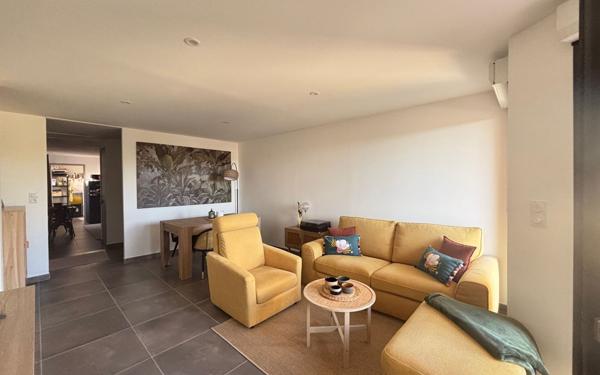 Appartement à vendre    3 pièces • 72,74 m2 Narbonne