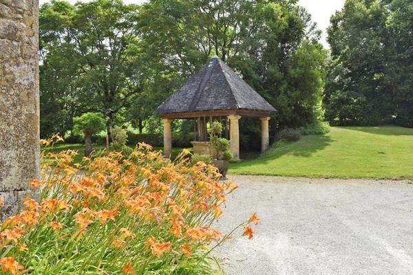 Demeure de prestige Marcillac Saint Quentin 16 pièce(s) 512 m2