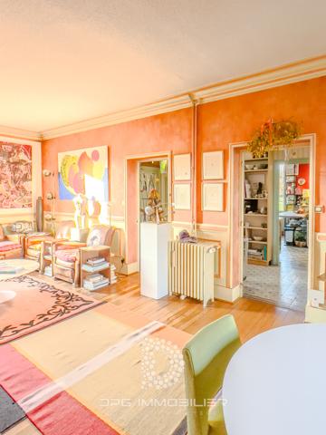 Cluny (71250) Maison des années 30 avec grand jardin de 4.100 m²