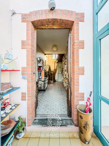 Cluny (71250) Maison des années 30 avec grand jardin de 4.100 m²