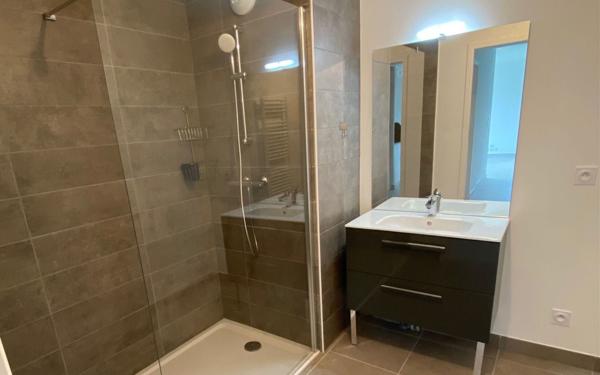 Appartement à vendre    3 pièces • 66,58 m2 Messery