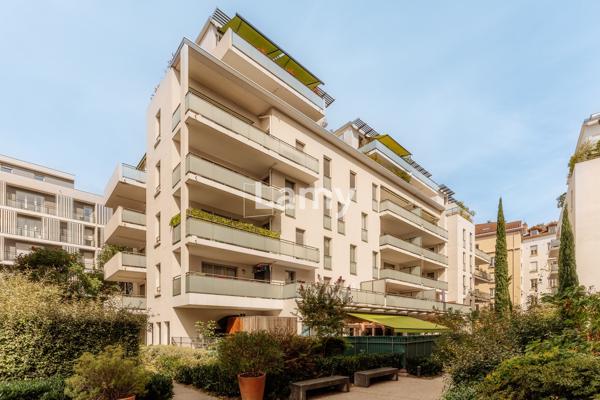 Parking + appartement