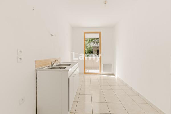 Parking + appartement