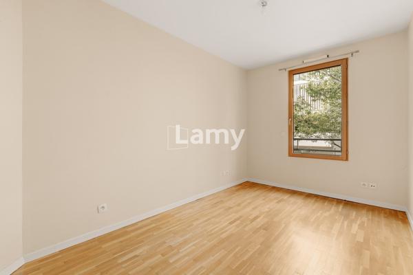 Parking + appartement