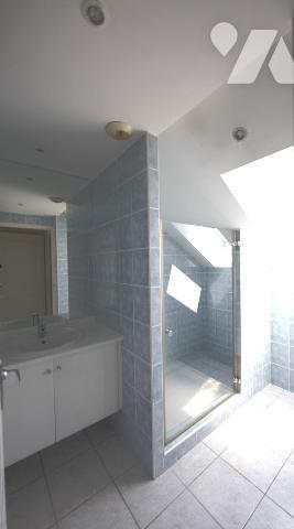 Dernier étage, appartement T3 avec terrasse de 23m²