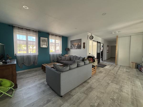 Côte d'Or : Bâtisse bourguignonne de 450m² dont 260 m² rénové (plain pied) , annexes, garages sur 4000m² Sainte-Colombe-sur-Seine (21400)