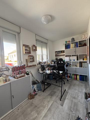 Côte d'Or : Bâtisse bourguignonne de 450m² dont 260 m² rénové (plain pied) , annexes, garages sur 4000m² Sainte-Colombe-sur-Seine (21400)