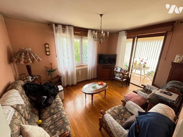 Maison 3 pièces (environ 60 m² habitables) située dans un secteur calme