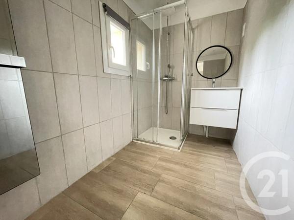 Maison à vendre  5 pièces - 106,19 m 2   MARSEILLE  - 13015