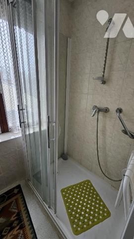 A vendre à VIVONNE, Une maison d'habitation de 135m² avec jardins et dépendances 