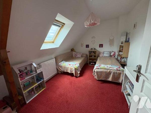 SAINT PERE MARC EN POULET - Emplacement idéal dans un quartier résidentiel calme et verdoyant, ...