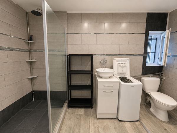 A VENDRE - CONTES LA VERNEA - VILLA DE 132 M² 5 PIECES - TERRAIN 500 M² - GARAGE - PARKING