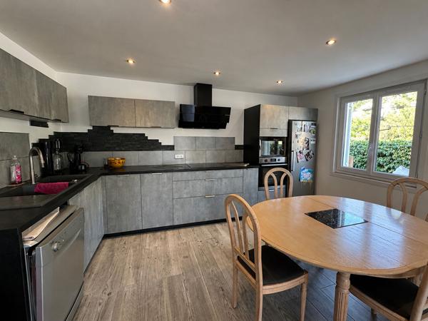 A VENDRE - CONTES LA VERNEA - VILLA DE 132 M² 5 PIECES - TERRAIN 500 M² - GARAGE - PARKING