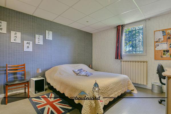 Maison 6 pièces - 213 m² Exclusivité efficity