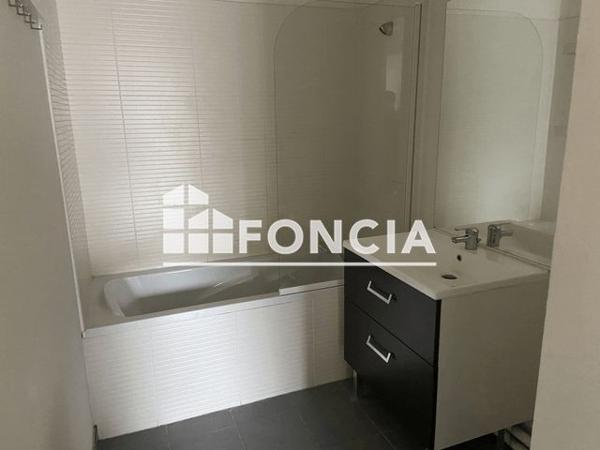 Location Appartement 3 pièces 67.44 m² - 43/45 RUE DE DOUAI Lille 59000