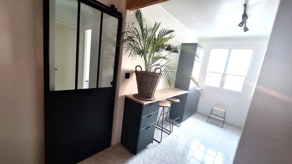 Dpt 13, à MARTIGUES Jonquières appartement T3 balcon