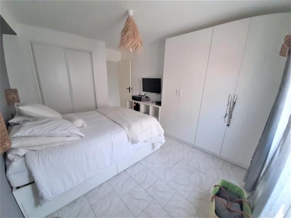 Dpt 13, à MARTIGUES Jonquières appartement T3 balcon