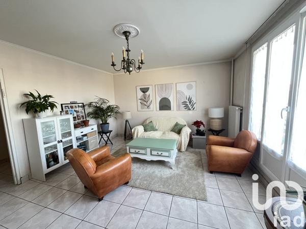 Appartement 3 pièces de 70 m² à Champigny-sur-Marne (94500)