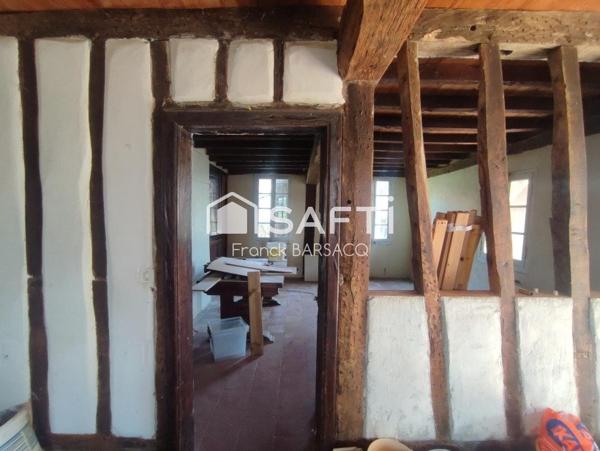 MAISON EN PIERRE A RENOVER AVEC JARIDN
