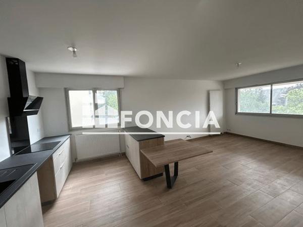 Location Appartement 3 pièces 72.3 m² - 21-23-25 AVENUE DE NANTES Cholet 49300