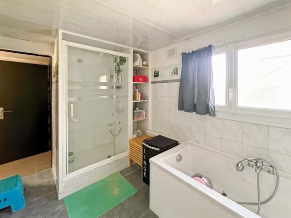 Bien rare avec espace indépendant et fort potentiel