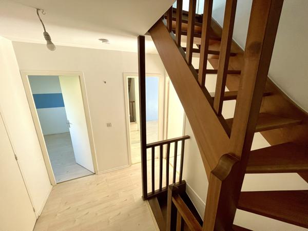 Maison 5 pièces - 159 m² Exclusivité efficity