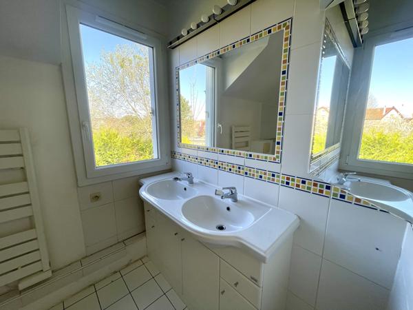 Maison 5 pièces - 159 m² Exclusivité efficity