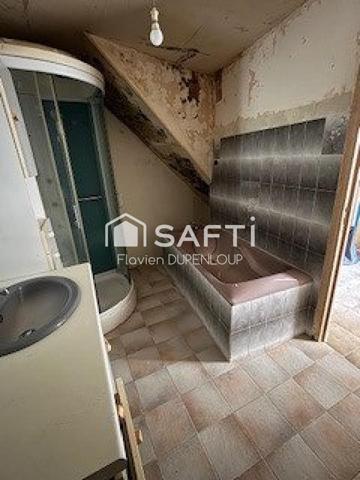 maison de bourg d'environ 76 m2