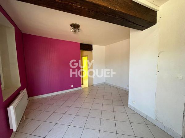 À louer, appartement de 34 m², 3 pièces à VILLEFARGEAU (89240).