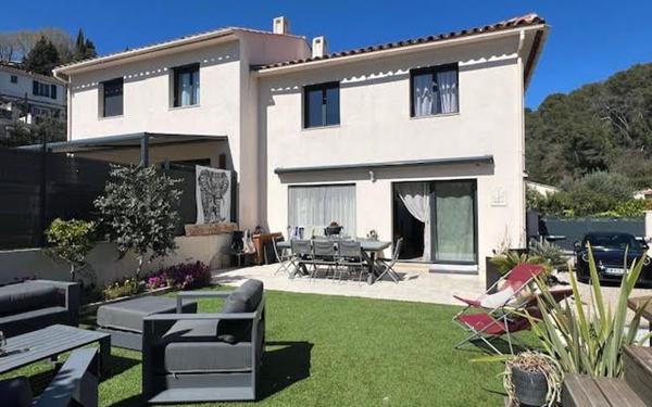 Maison à vendre    5 pièces • 97,50 m2 La Gaude
