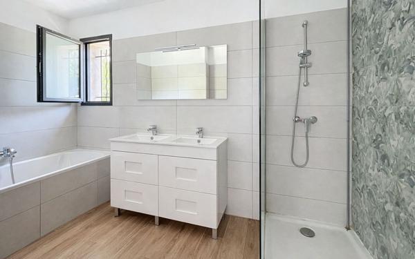 Maison à vendre    5 pièces • 97,50 m2 La Gaude